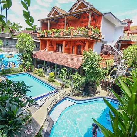 Hotel Lumbung Sari Legian  Exterior photo