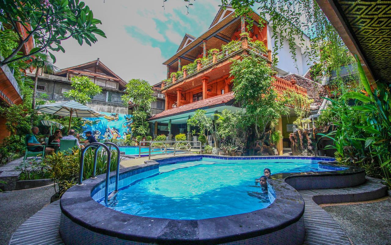 Hotel Lumbung Sari Legian  Exterior photo