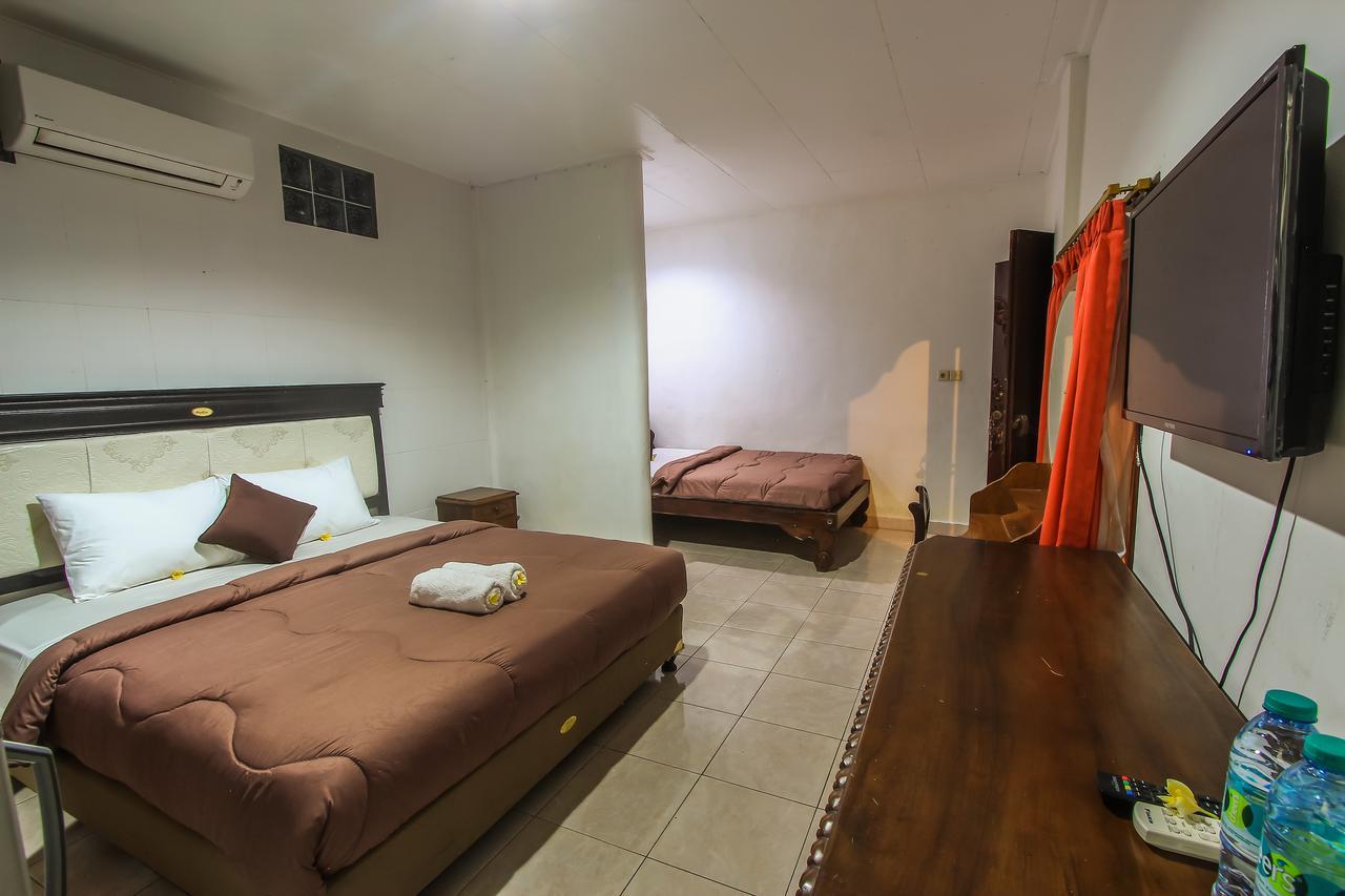 Hotel Lumbung Sari Legian  Exterior photo