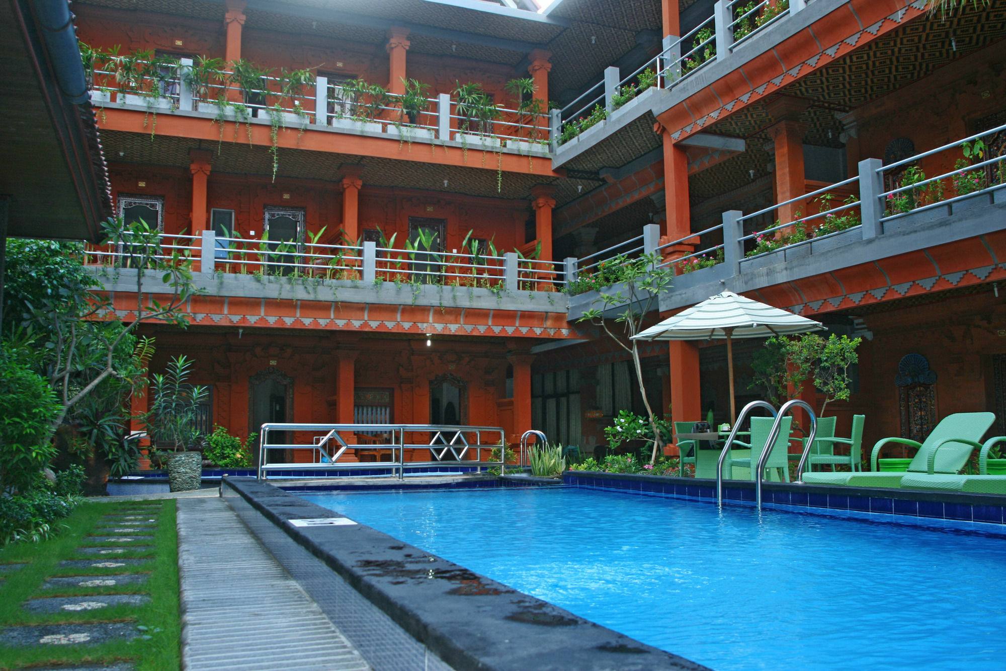 Hotel Lumbung Sari Legian  Exterior photo